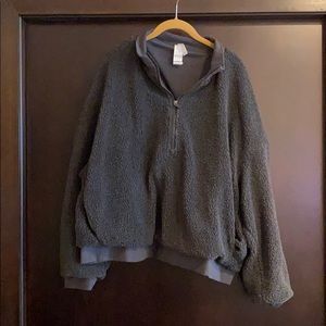 Fabletics Sherpa gray 1/4 zip. Size 3X